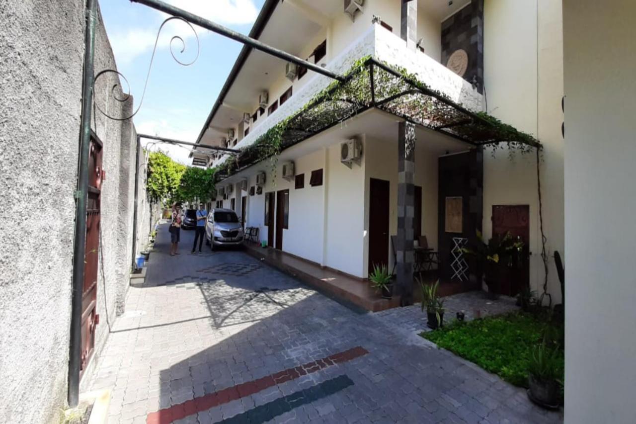 Oyo 2347 Griya Patran Hotel Ngabean Luaran gambar