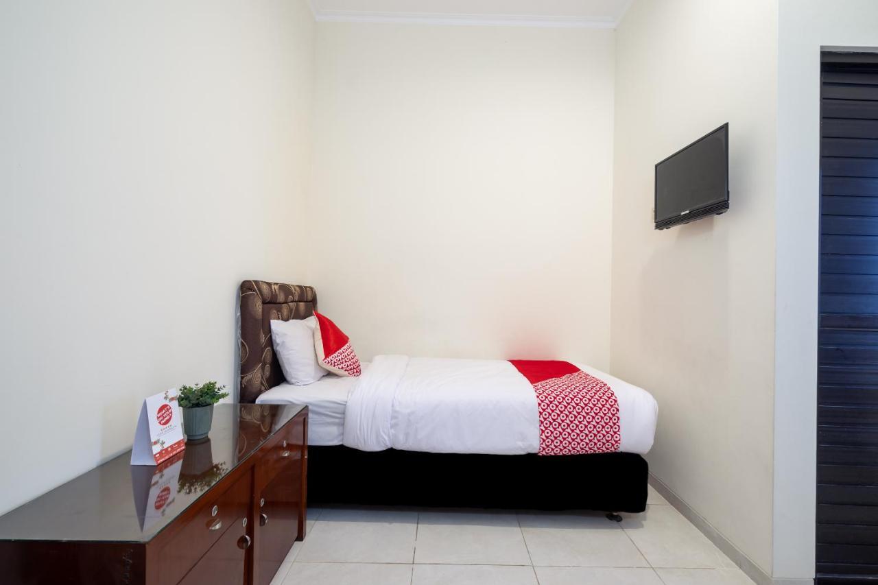 Oyo 2347 Griya Patran Hotel Ngabean Luaran gambar
